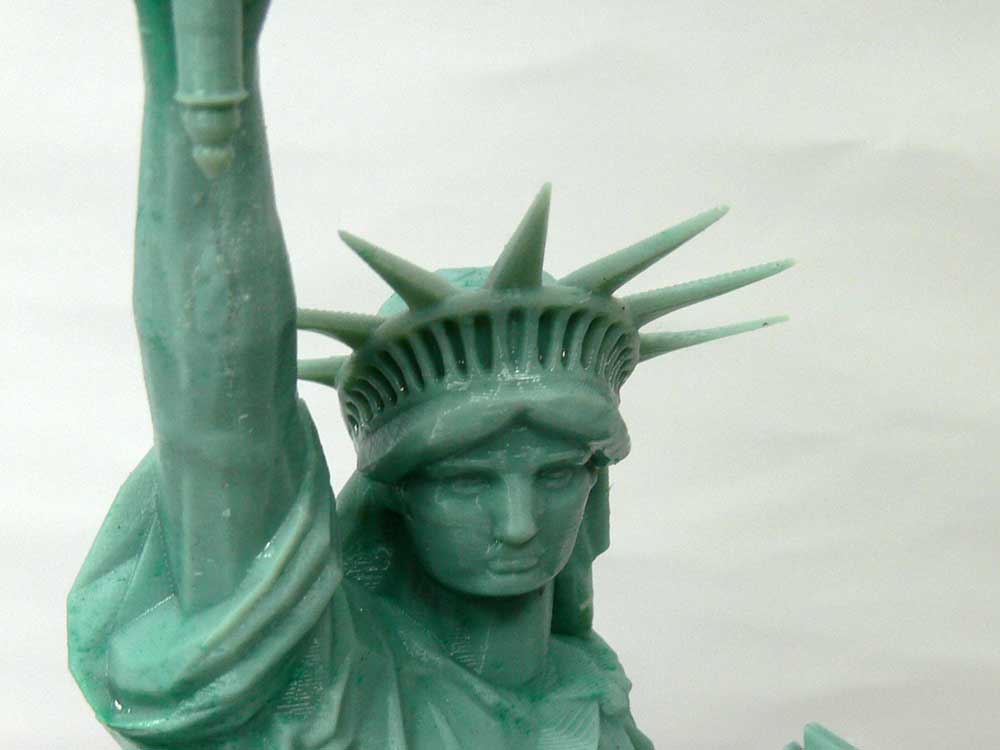 Printed two colors Statue of Liberty with Kudo3D Titan 1 SLA 3D printer